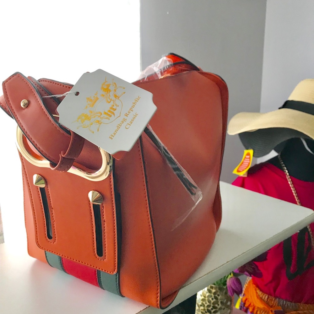 Elegant Orange Shoulder Bag